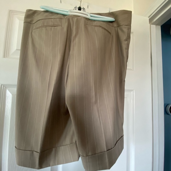 Mossimo Stretch suit-dress/work length tan shorts. - Picture 3 of 16